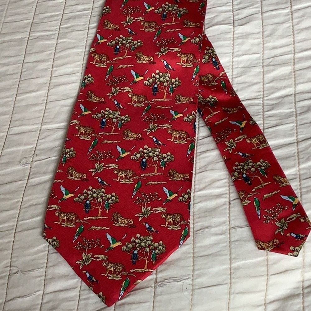 Aquascutum of London Tiger Parrot Red Necktie Tie Like New